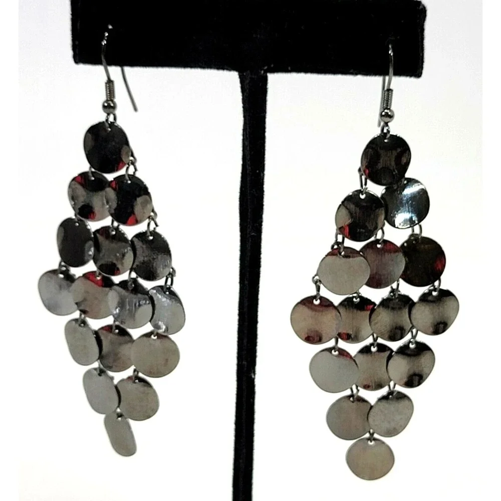 Name‎ Brand Fashion Statement Dangle Chandelier Earrings Jewelry EUC Stylish